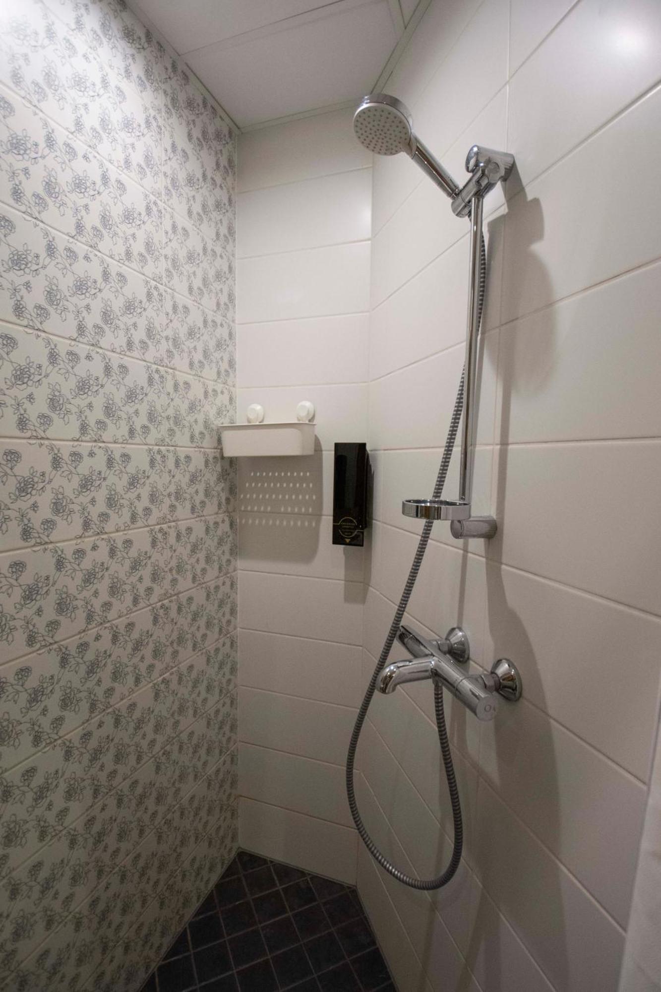 Karlovaidyll 7 - Homey Apartment With Free Parking! Tartu Exterior foto