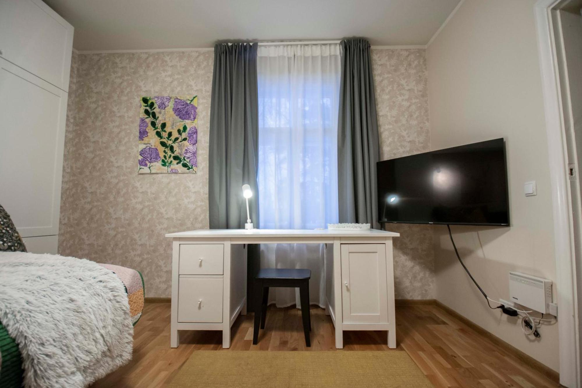 Karlovaidyll 7 - Homey Apartment With Free Parking! Tartu Exterior foto