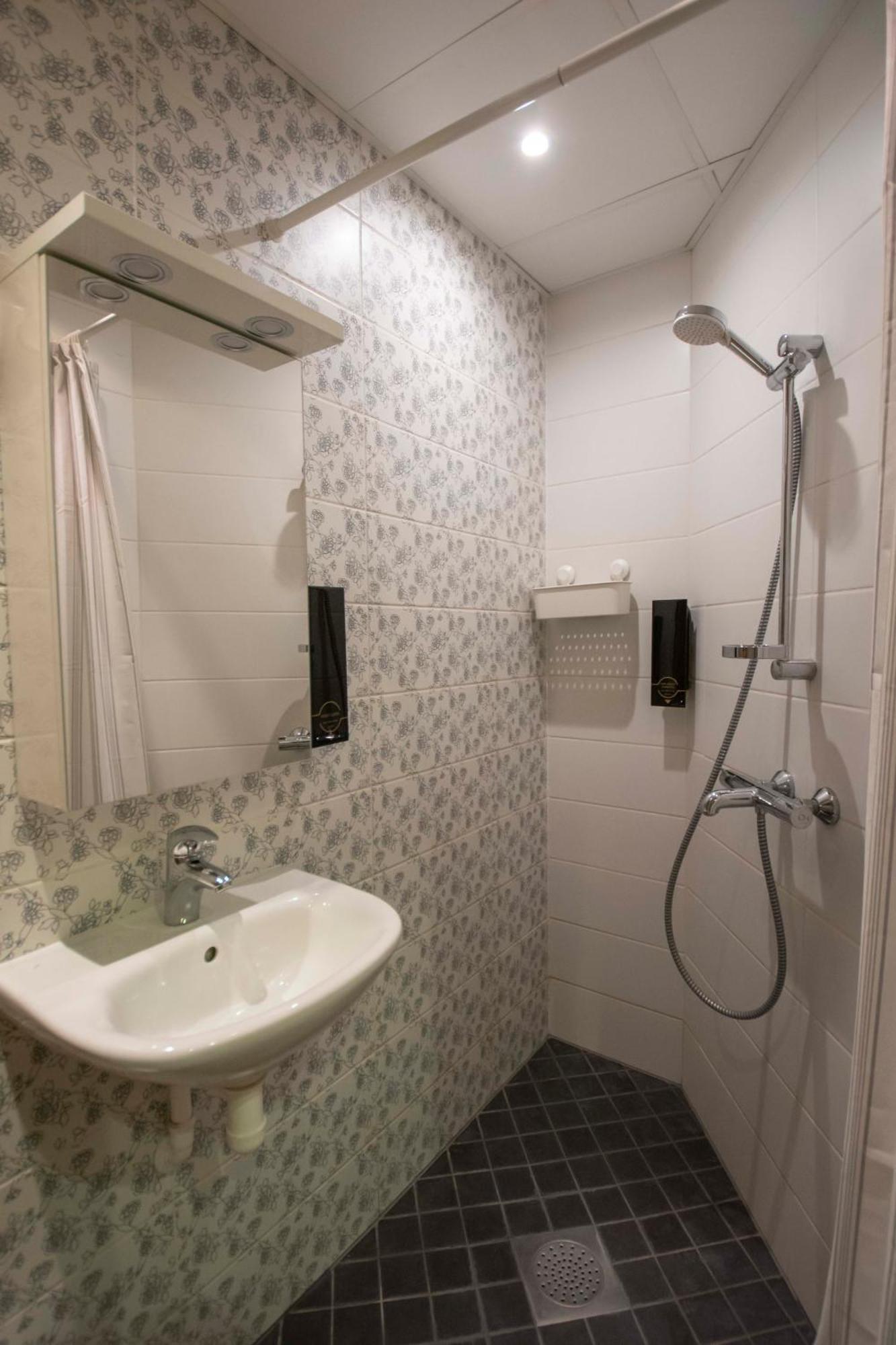 Karlovaidyll 7 - Homey Apartment With Free Parking! Tartu Exterior foto